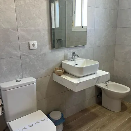 Quinto Pino ゲストハウス 3*